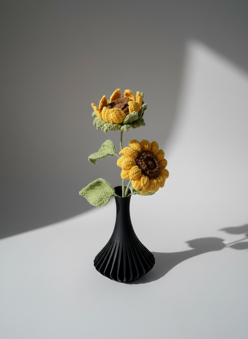 Sunflower Twin – The Noir Embrace